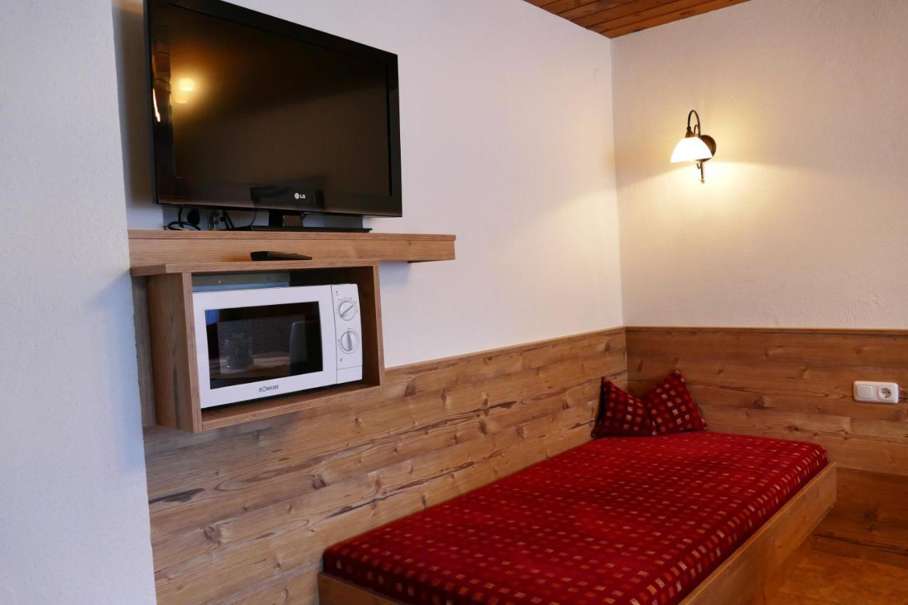 Gaestehaus Hochmuth ไมย์อาโฮเฟิน ภายนอก รูปภาพ