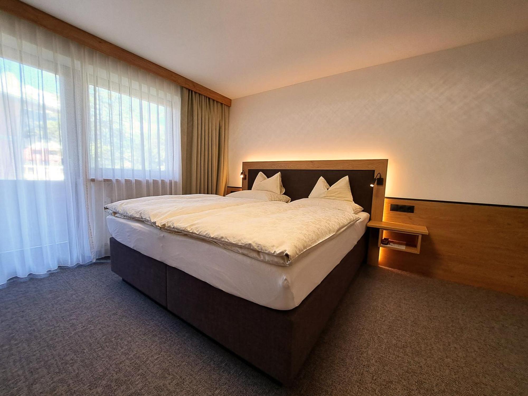Gaestehaus Hochmuth ไมย์อาโฮเฟิน ภายนอก รูปภาพ