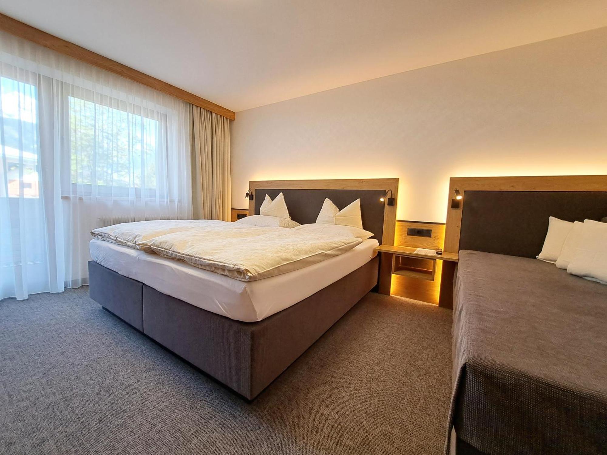Gaestehaus Hochmuth ไมย์อาโฮเฟิน ภายนอก รูปภาพ